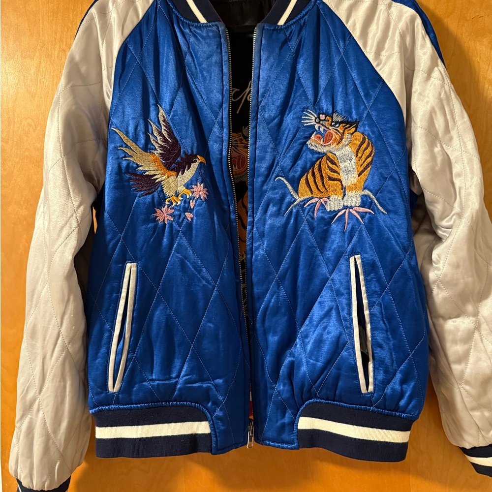 Embroidered Black Bomber Jacket with Animal Design - Picture 4 of 5